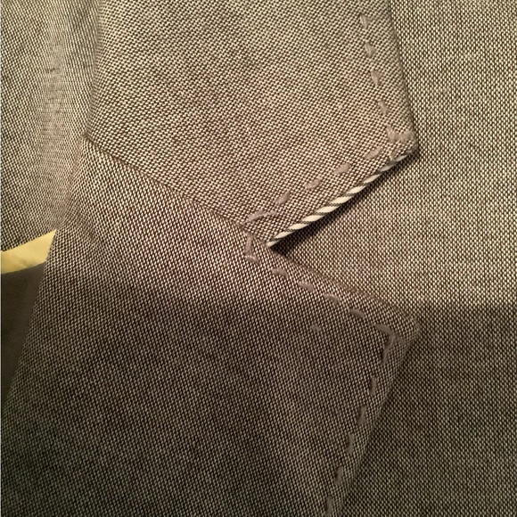 Women’s suit - Picture 6 of 7